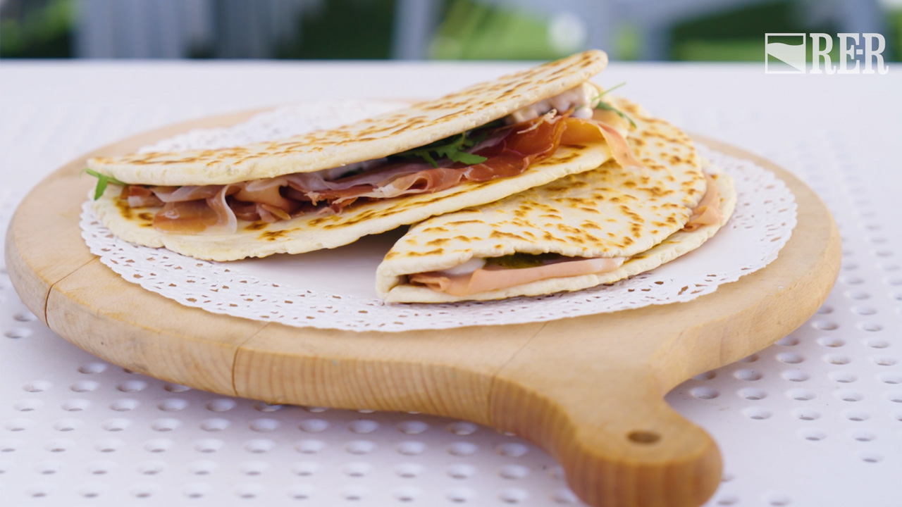 In buone mani - Piadina Romagnola - immagine